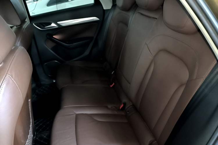 Used Audi Q3 2015 35 TFSI quattro Technology Edition Left Rear Seat