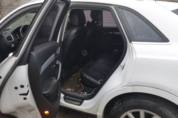 Used Audi Q3 2015 30 TFSI Comfort Model Left Rear Seat