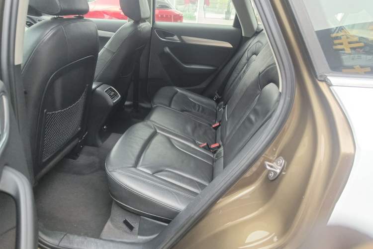 Used Audi Q3 2015 35 TFSI quattro Millionth Anniversary Edition Left Rear Seat
