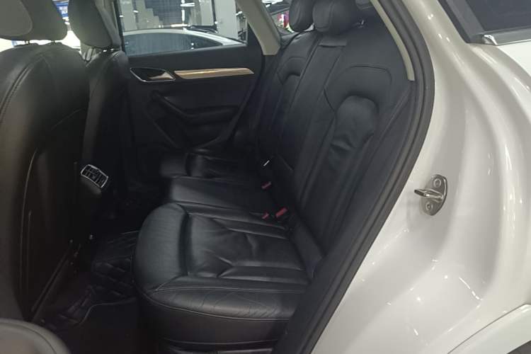 Used Audi Q3 2015 35 TFSI quattro Millionth Anniversary Edition Left Rear Seat