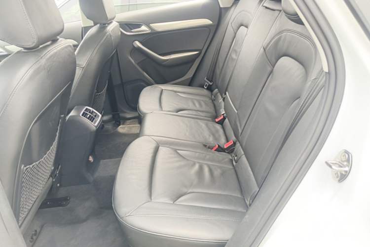 Used Audi Q3 2015 30 TFSI Comfort Model Left Rear Seat