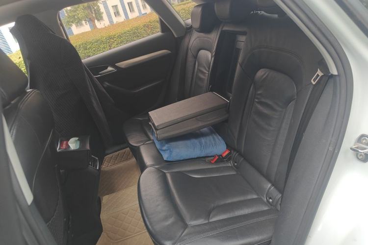 Used Audi Q3 2015 35 TFSI Comfort Model Left Rear Seat