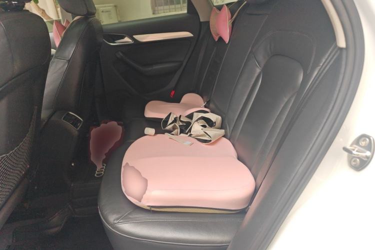 Used Audi Q3 2015 35 TFSI Comfort Model Left Rear Seat