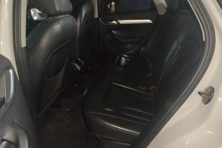 Used Audi Q3 2015 30 TFSI Ambition Edition Left Rear Seat