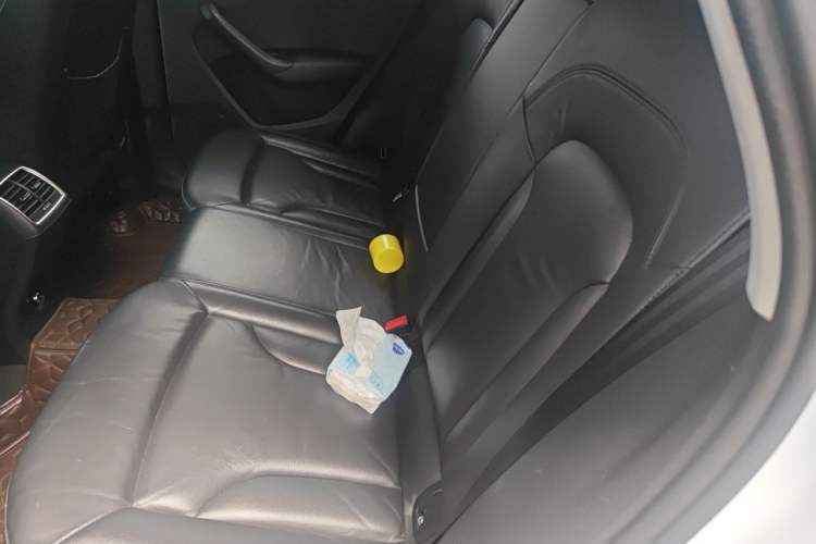 Used Audi Q3 2015 35 TFSI quattro Technology Edition Left Rear Seat