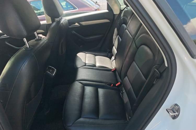 Used Audi Q3 2015 30 TFSI Ambition Edition Left Rear Seat