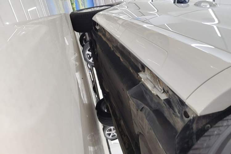 Used Audi Q3 2015 35 TFSI Comfort Model Left Side Sill
