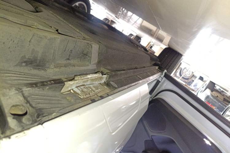 Used Audi Q3 2015 35 TFSI quattro Technology Edition Left Side Sill