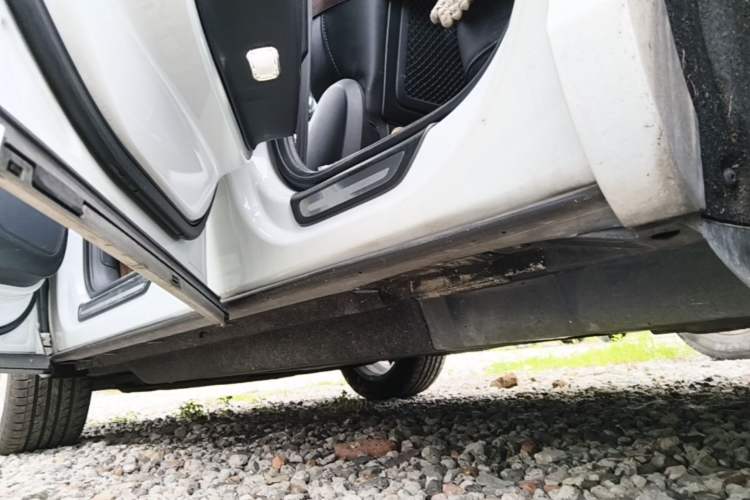 Used Audi Q3 2015 35 TFSI quattro Technology Edition Left Side Sill
