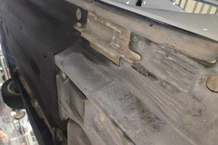 Used Audi Q3 2015 30 TFSI Comfort Model Left Side Sill