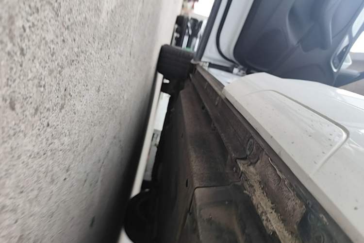 Used Audi Q3 2015 35 TFSI Comfort Model Left Side Sill