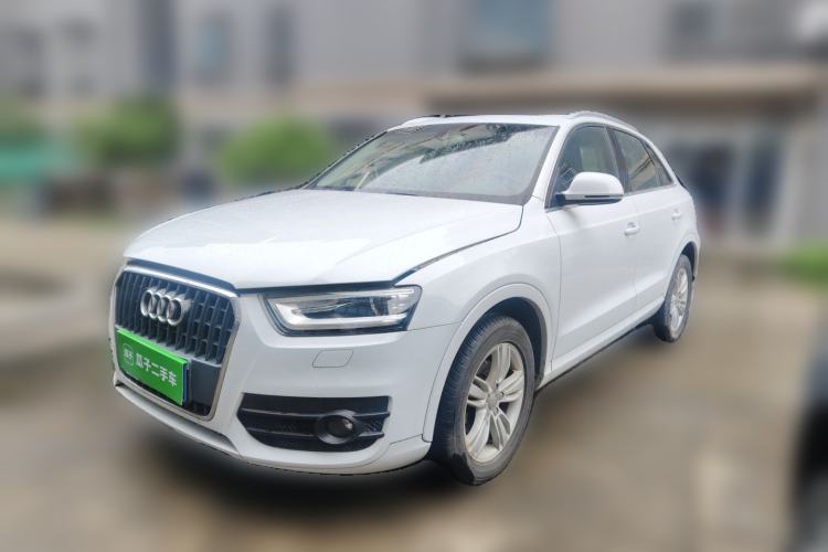 Used Audi Q3 2015 30 TFSI Comfort Model Guazi used car, China used car export, Used car for sale, Used cars, Cheapest cars for sale