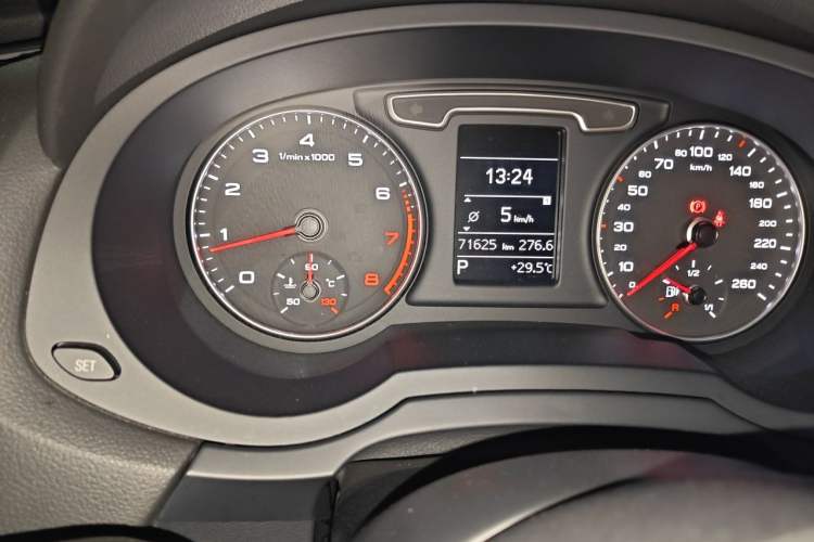 Used Audi Q3 2015 30 TFSI Comfort Model Odometer Close Up
