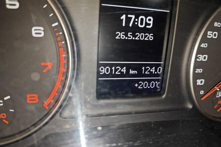 Used Audi Q3 2015 35 TFSI Millionth Anniversary Comfort Model Odometer Close Up