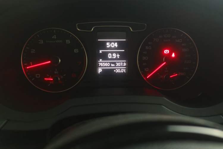 Used Audi Q3 2015 30 TFSI Comfort Model Odometer Close Up