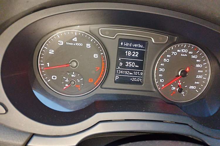 Used Audi Q3 2015 30 TFSI Comfort Model Odometer Close Up