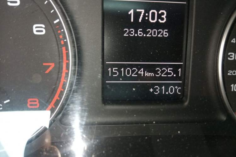 Used Audi Q3 2015 35 TFSI Comfort Model Odometer Close Up