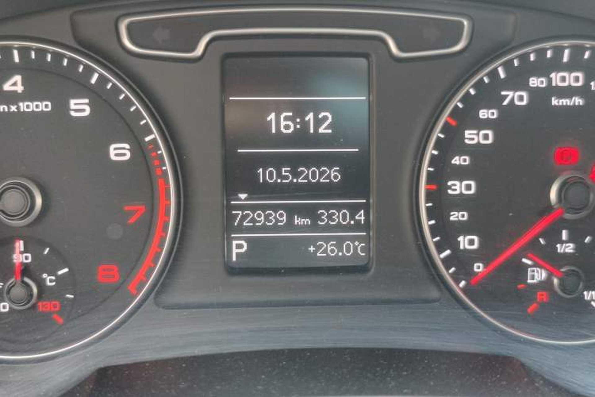 Used Audi Q3 2015 35 TFSI Comfort Model Odometer Close Up