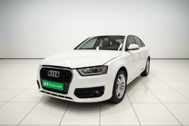 Ojetý Audi Q3 2015 35 TFSI Comfort Model