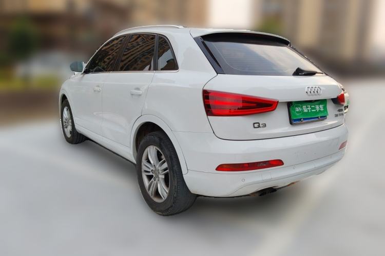 Used Audi Q3 2015 35 TFSI Comfort Model Rear Left 45 Deg