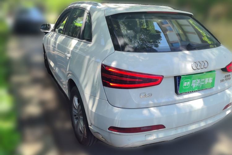 Used Audi Q3 2015 35 TFSI Comfort Model Rear Left 45 Deg