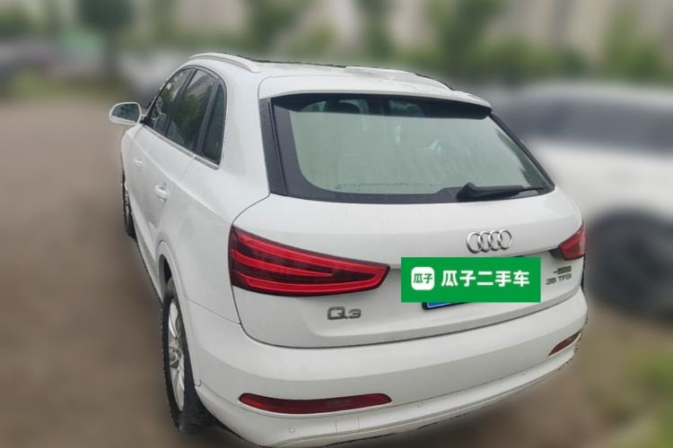 Used Audi Q3 2015 30 TFSI Comfort Model Rear Left 45 Deg