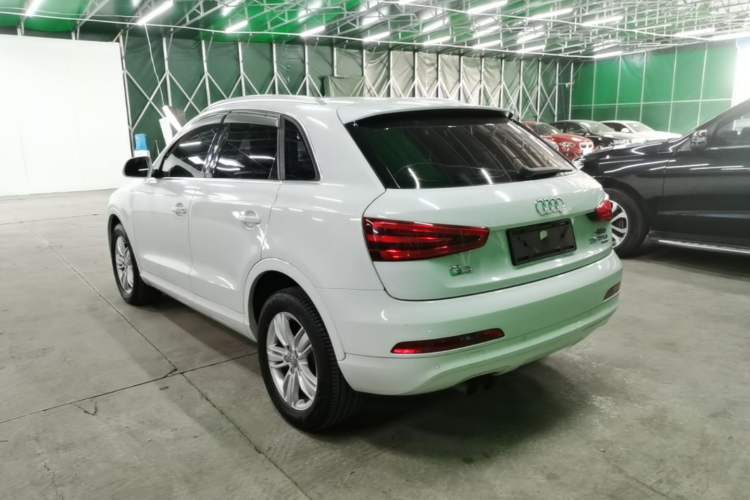 Used Audi Q3 2015 35 TFSI quattro Technology Edition Rear Left 45 Deg