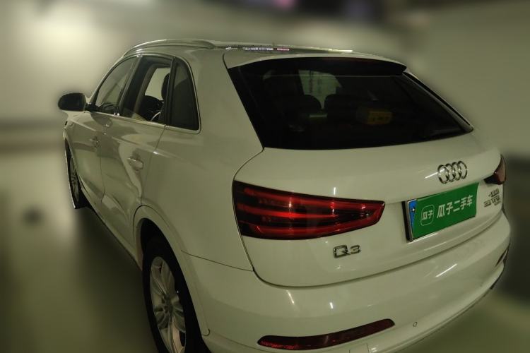 Used Audi Q3 2015 35 TFSI Comfort Model Rear Left 45 Deg