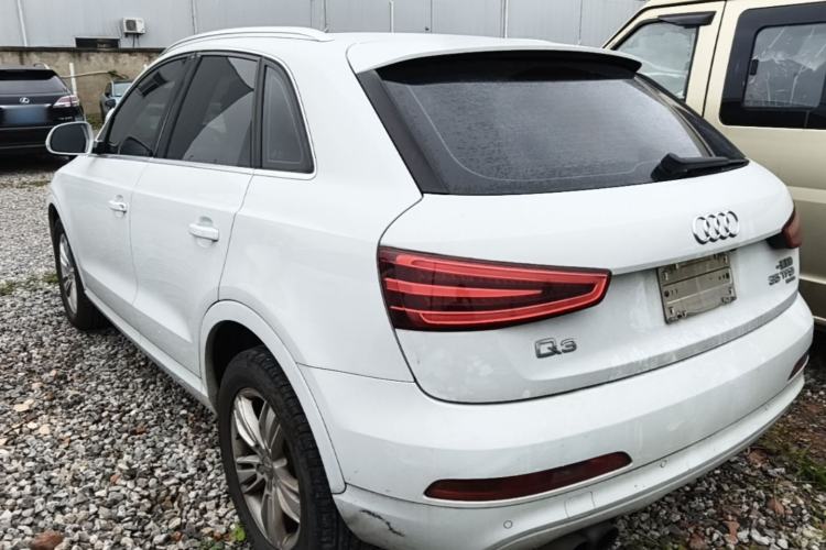 Used Audi Q3 2015 35 TFSI quattro Technology Edition Rear Left 45 Deg