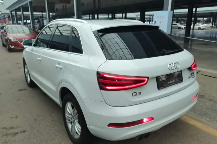 Used Audi Q3 2015 35 TFSI quattro Technology Edition Rear Left 45 Deg