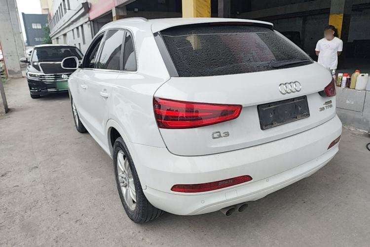 Used Audi Q3 2015 35 TFSI Comfort Model Rear Left 45 Deg
