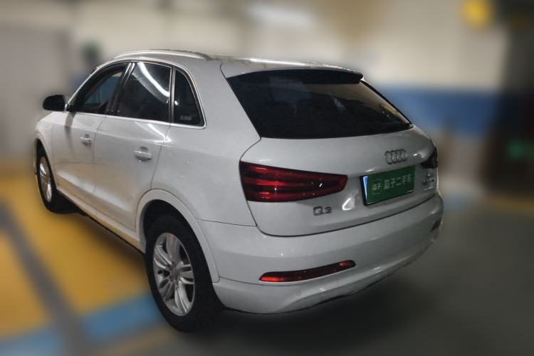 Used Audi Q3 2015 35 TFSI Comfort Model Rear Left 45 Deg