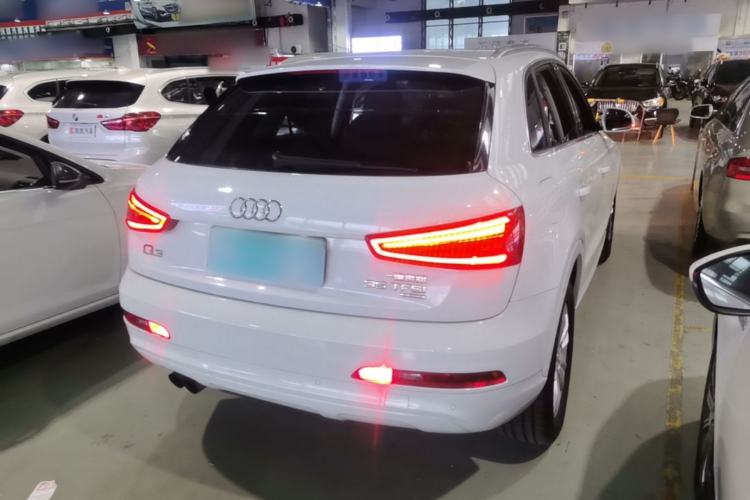 Used Audi Q3 2015 35 TFSI quattro Technology Edition Rear Right 45 Deg