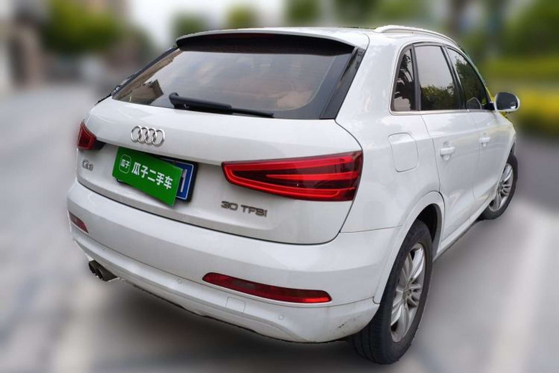 Used Audi Q3 2015 30 TFSI Comfort Model Rear Right 45 Deg