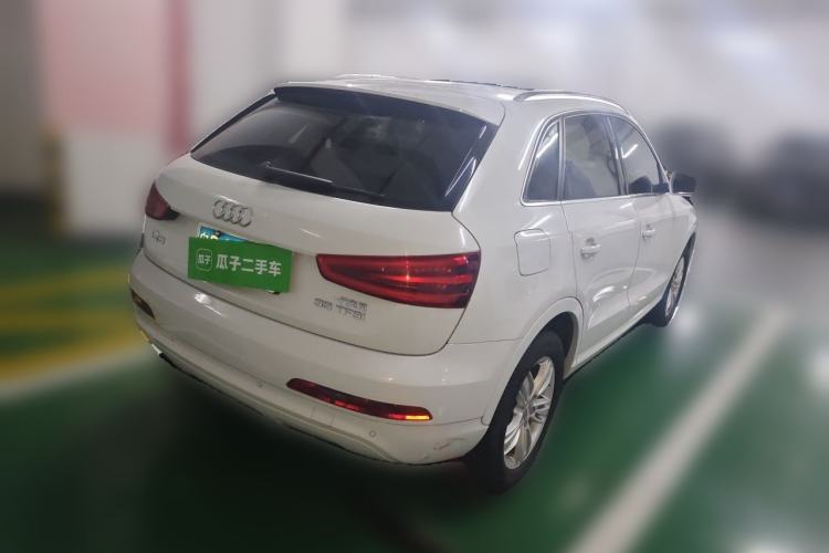Used Audi Q3 2015 35 TFSI Ambition Edition Rear Right 45 Deg