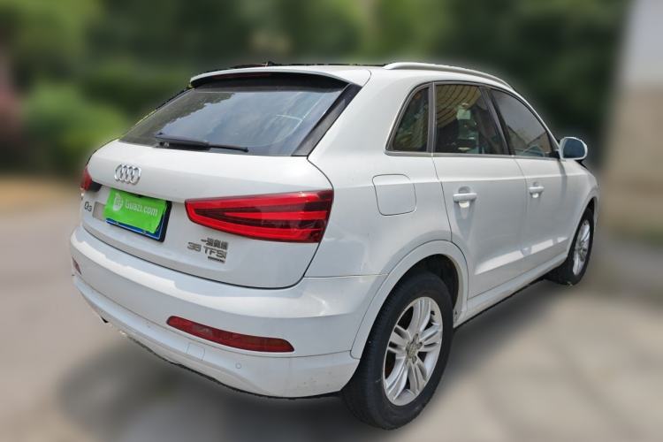 Used Audi Q3 2015 35 TFSI quattro Technology Edition Rear Right 45 Deg