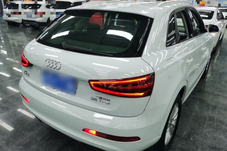 Used Audi Q3 2015 35 TFSI Ambition Edition Rear Right 45 Deg