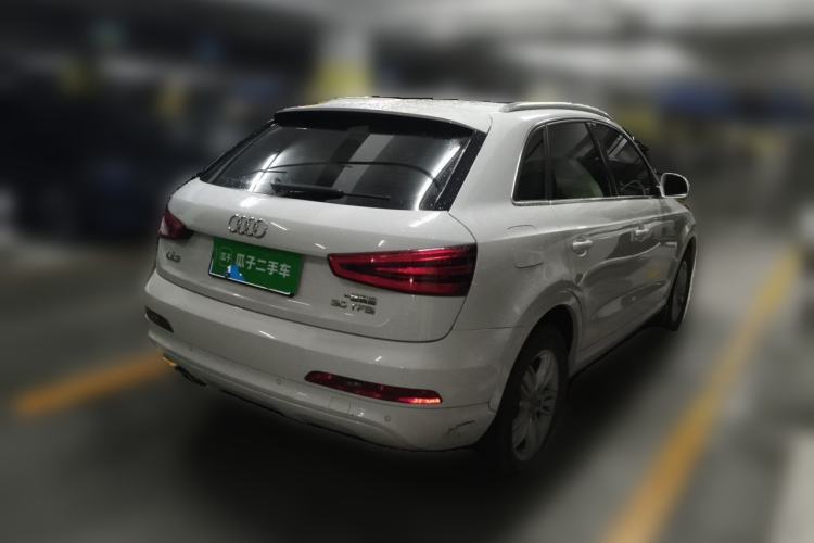 Used Audi Q3 2015 30 TFSI Comfort Model Rear Right 45 Deg
