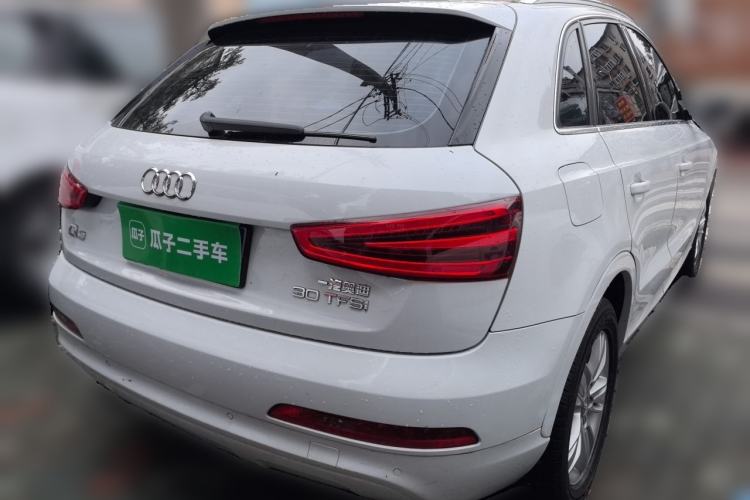 Used Audi Q3 2015 30 TFSI Comfort Model Rear Right 45 Deg