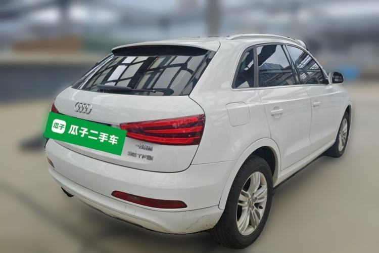 Used Audi Q3 2015 35 TFSI Comfort Model Rear Right 45 Deg