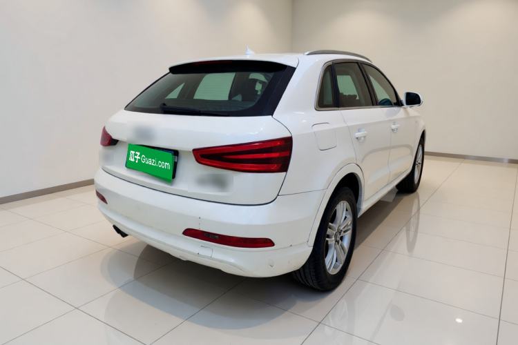 Used Audi Q3 2015 35 TFSI Comfort Model Rear Right 45 Deg