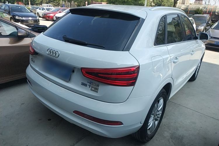 Used Audi Q3 2015 35 TFSI quattro Technology Edition Rear Right 45 Deg