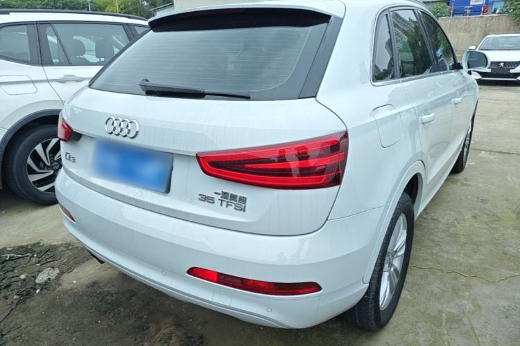Used Audi Q3 2015 35 TFSI Ambition Edition Rear Right 45 Deg