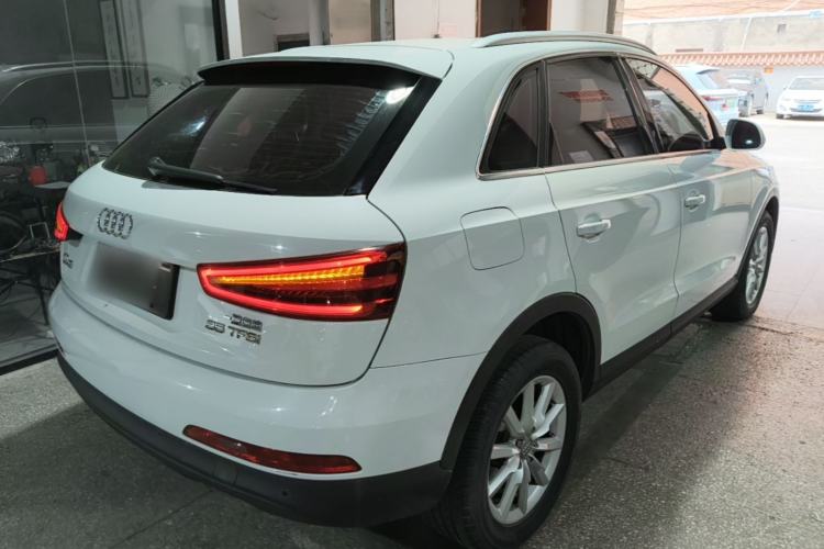 Used Audi Q3 2015 35 TFSI Ambition Edition Rear Right 45 Deg