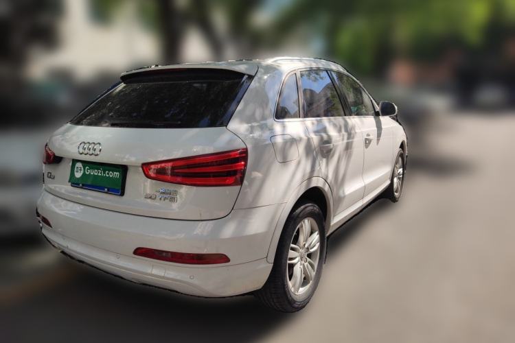 Used Audi Q3 2015 30 TFSI Comfort Model Rear Right 45 Deg