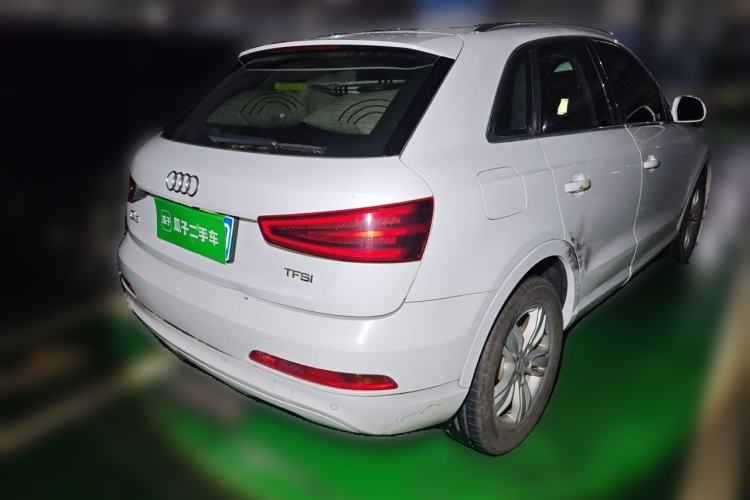 Used Audi Q3 2015 30 TFSI Comfort Model Rear Right 45 Deg