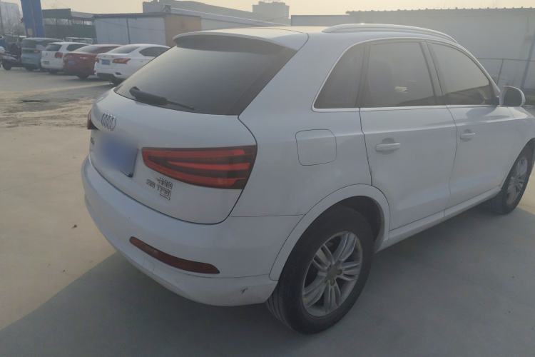 Used Audi Q3 2015 35 TFSI quattro Comfort model Rear Right 45 Deg