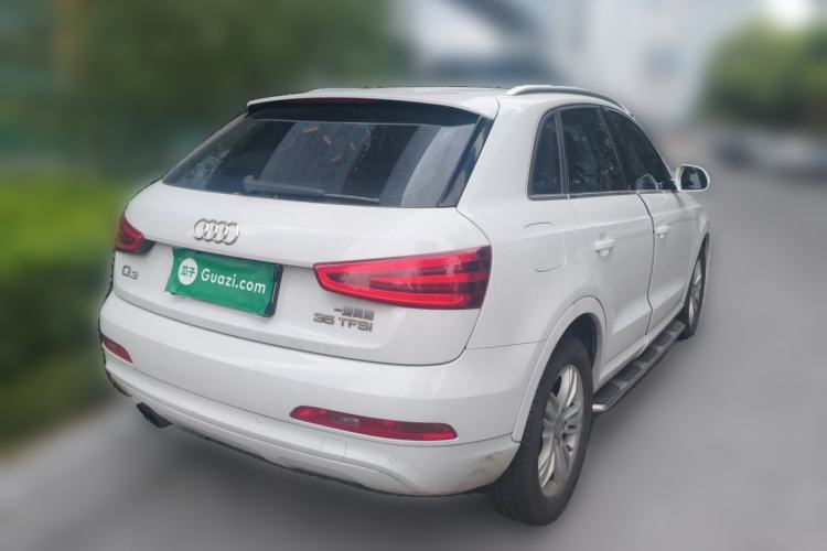 Used Audi Q3 2015 35 TFSI Comfort Model Rear Right 45 Deg