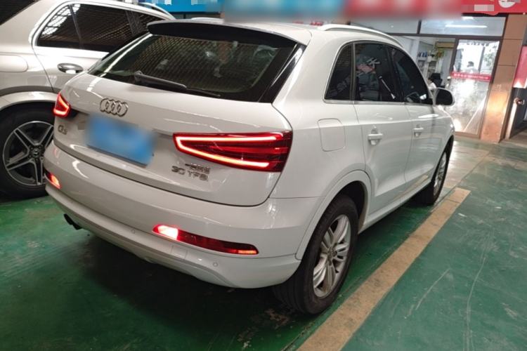 Used Audi Q3 2015 30 TFSI Ambition Edition Rear Right 45 Deg