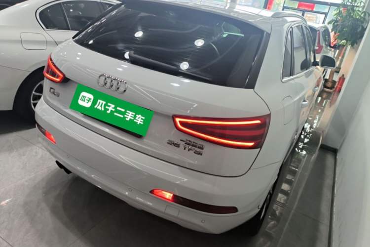 Used Audi Q3 2015 35 TFSI Millionth Anniversary Comfort Model Rear Right 45 Deg
